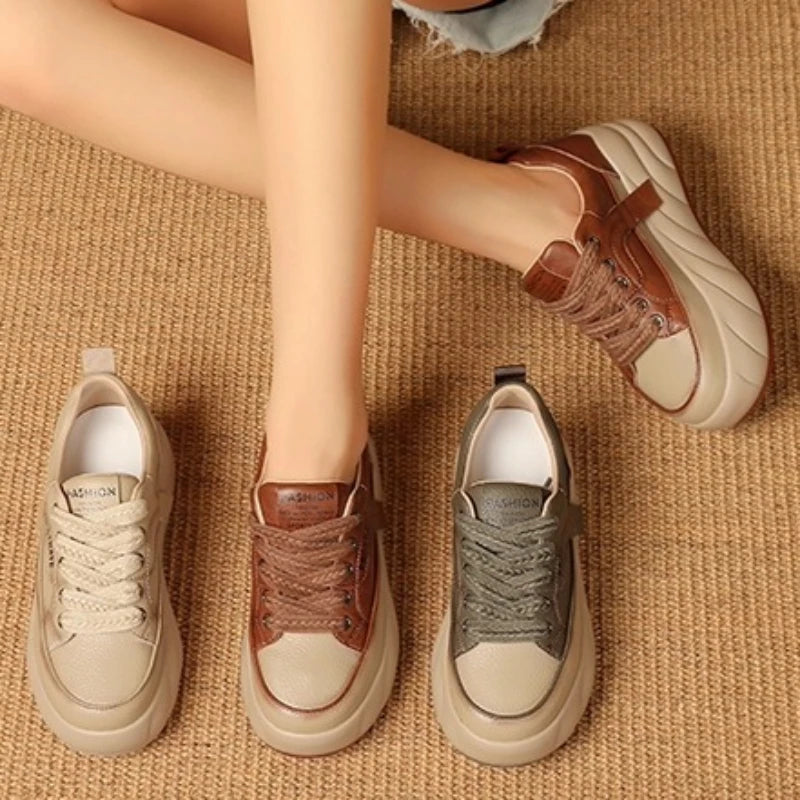 Martins sneakers met een verhoogde zool