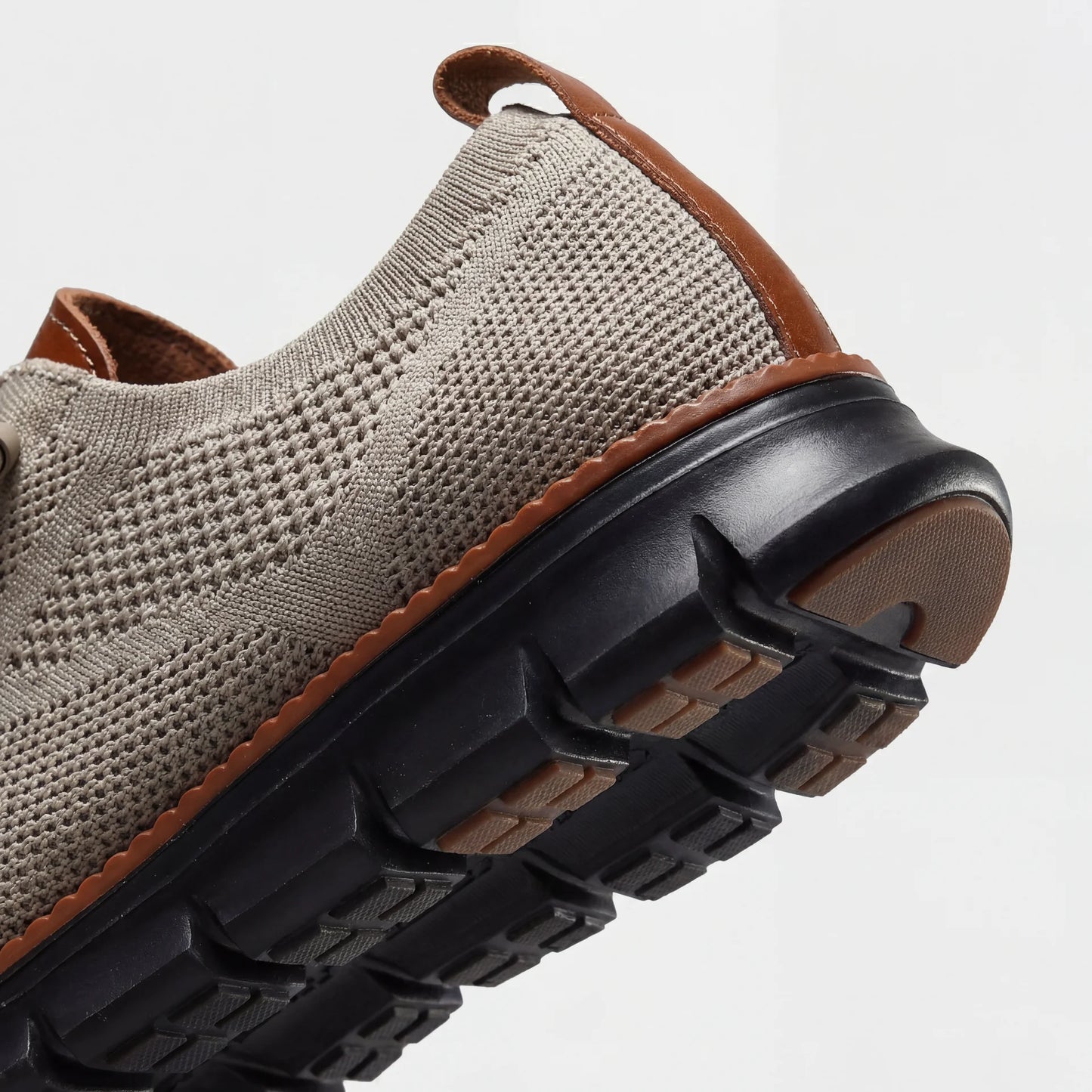 נעלי Blackout - מהדורה מוגבלת 